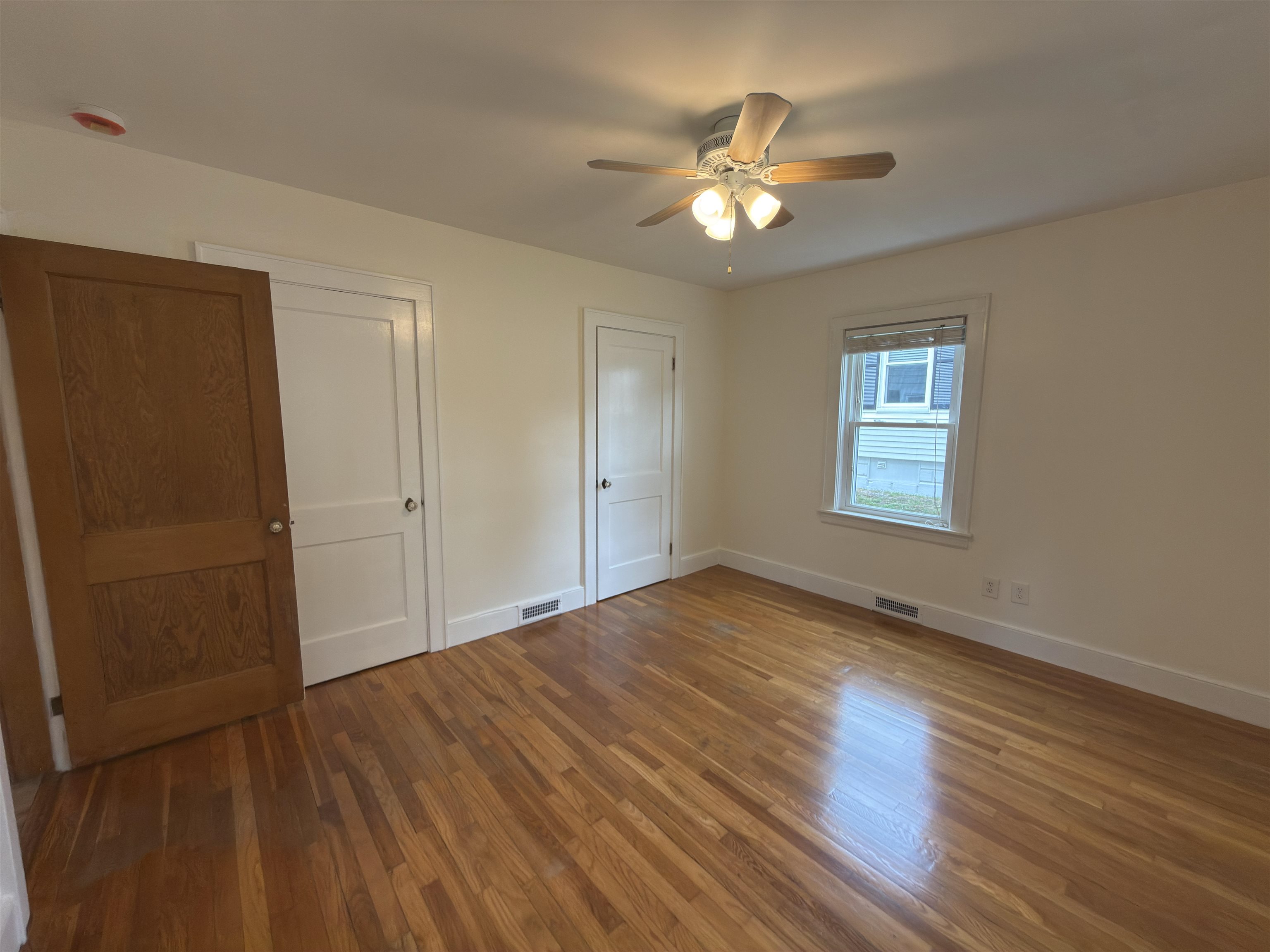 573 Spruce Street Manchester, NH 03103 - Photo 18 of 28