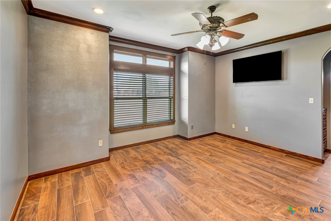 121 Spring Ridge Drive Victoria, TX 77904 - Photo 18 of 48 Secondary Bedroom