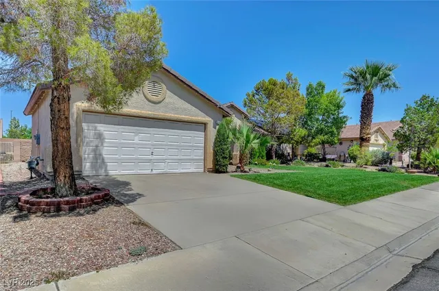 $475,000 | 1044 Kennebunk Circle, Henderson, NV 89015