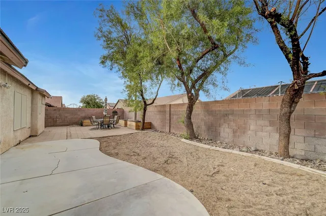 $475,000 | 1044 Kennebunk Circle, Henderson, NV 89015