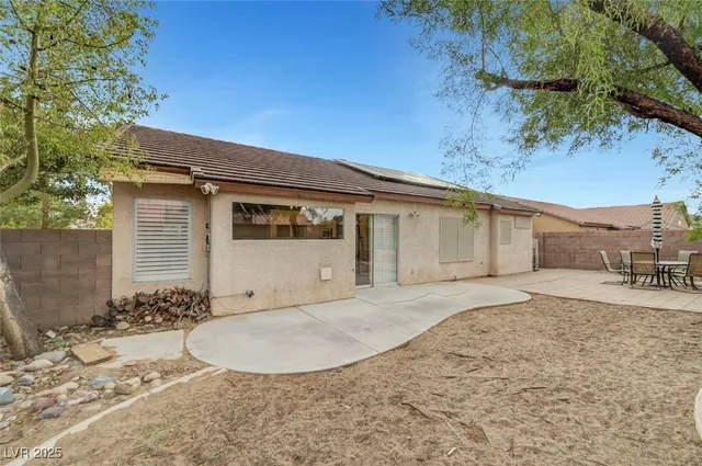 $475,000 | 1044 Kennebunk Circle, Henderson, NV 89015