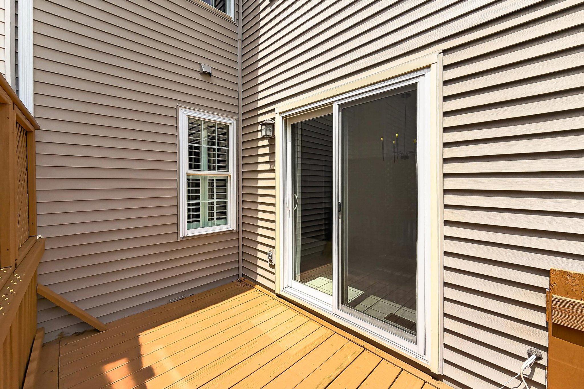 13157 Kidwell Field Road Herndon, VA 20171 - Photo 42 of 50 All windows and sliding doors have been replaced!