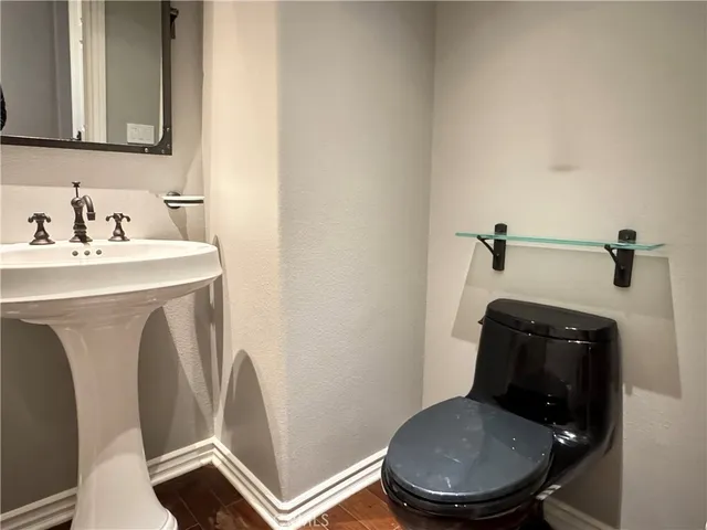 $11,500 | 19 Momento, Irvine, CA 92603