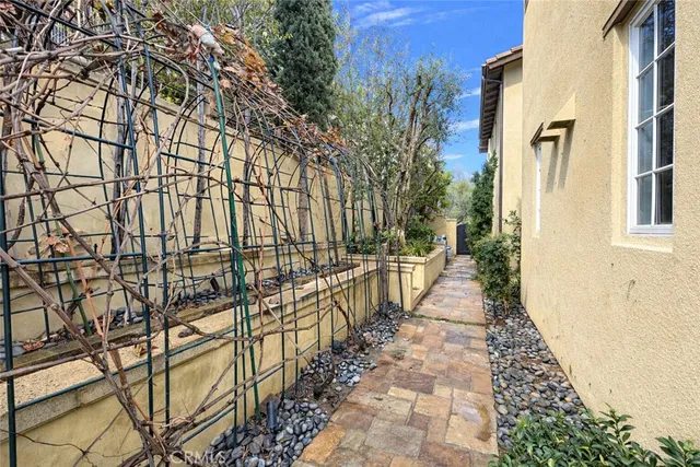 $11,500 | 19 Momento, Irvine, CA 92603