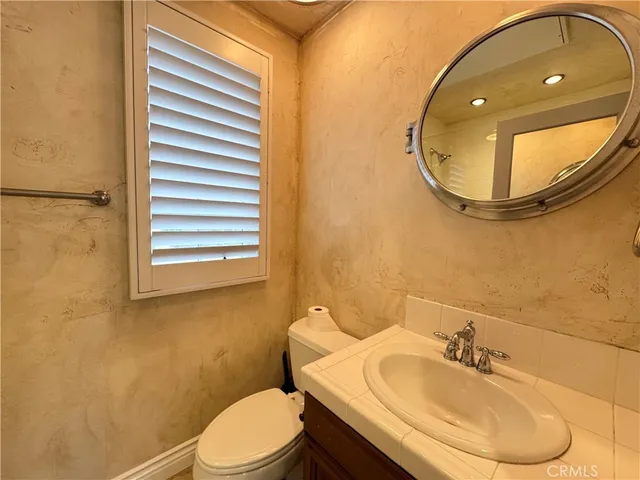 $11,500 | 19 Momento, Irvine, CA 92603