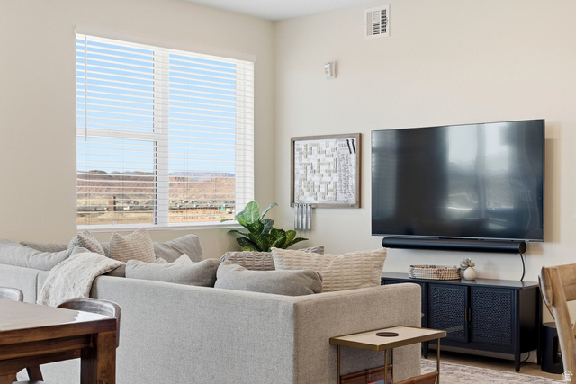 961 West Akoya Pearl Road, Unit 300 St. George, UT 84790 - Photo 11 of 60 View of living area