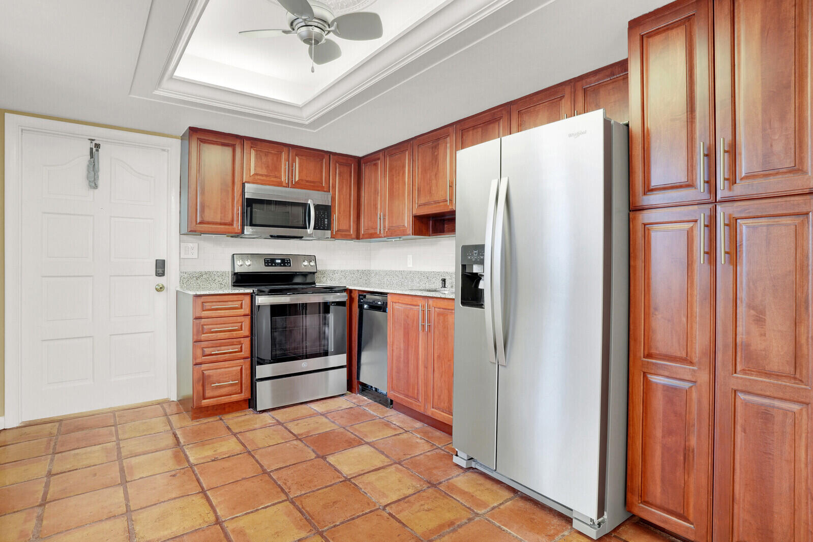 300 Inlet Way, Unit 2 West Palm Beach, FL 33404 - Photo 5 of 25 04_Image_4_mls