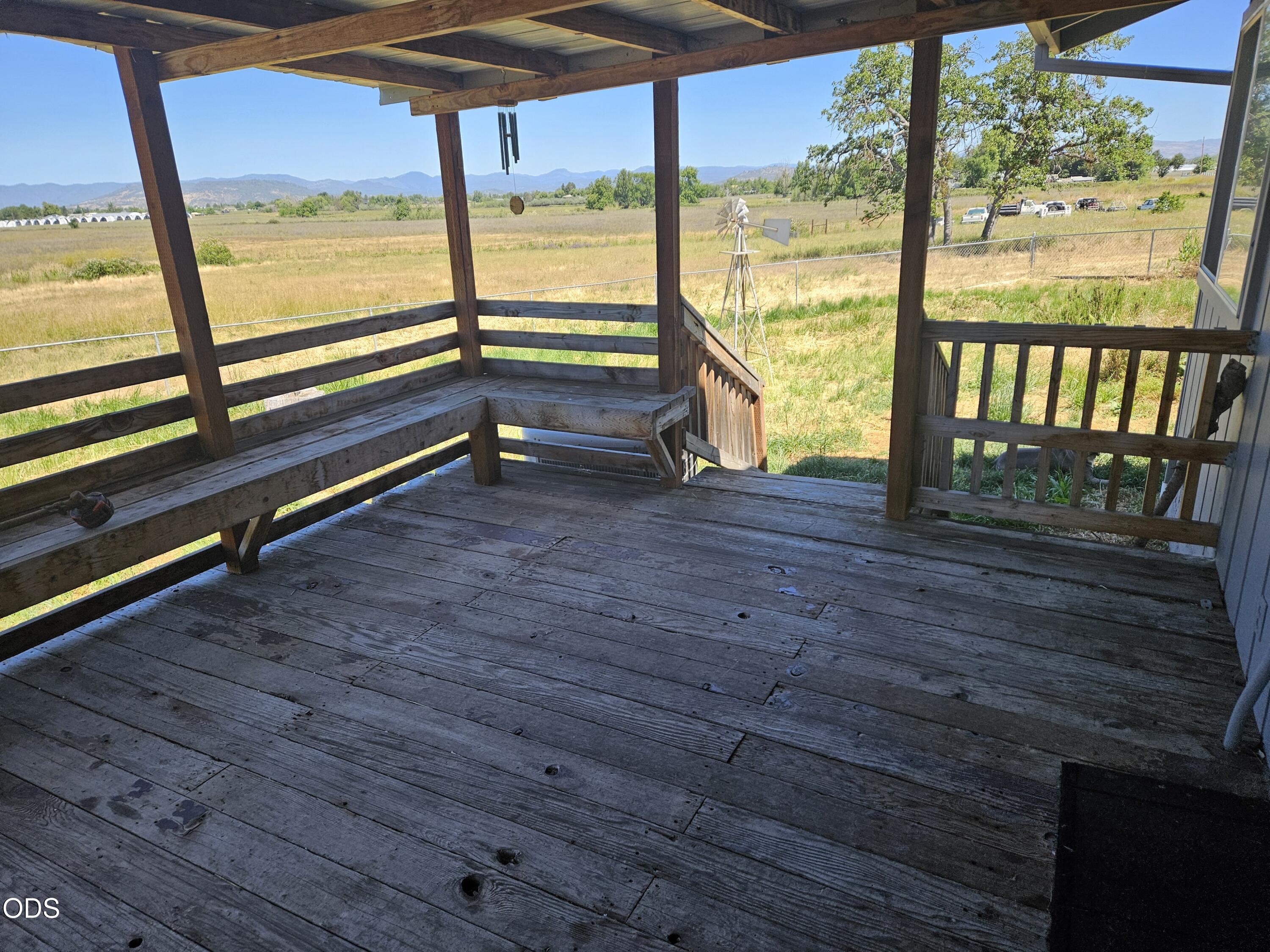 6013 Foothill Road Central Point, OR 97502 - Photo 12 of 23