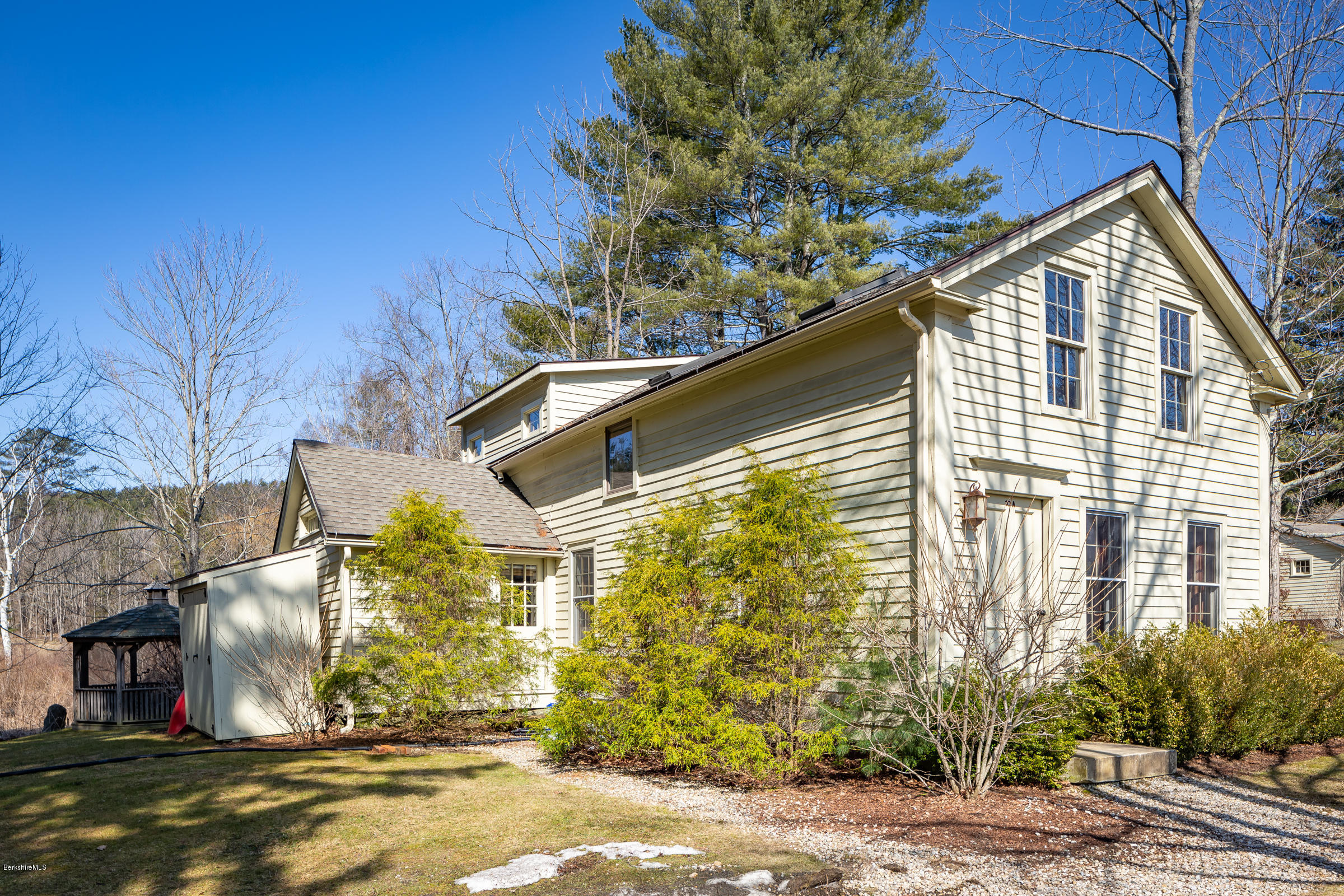10 A Glendale Road Stockbridge, MA 01229 - Photo 1 of 13 View from the side