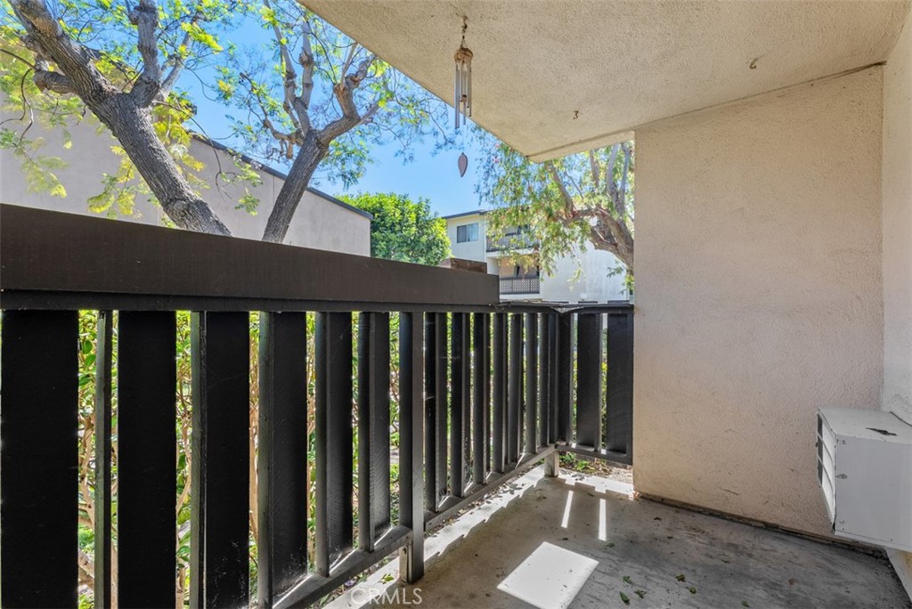 12200 Montecito Road, Unit F105 Seal Beach, CA 90740 - Photo 25 of 33