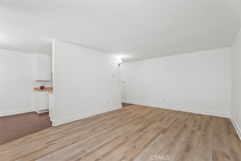 12200 Montecito Road, Unit F105 Seal Beach, CA 90740 - Photo 7 of 33