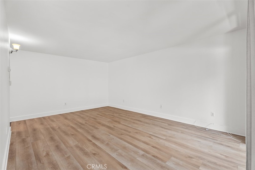 12200 Montecito Road, Unit F105 Seal Beach, CA 90740 - Photo 8 of 33