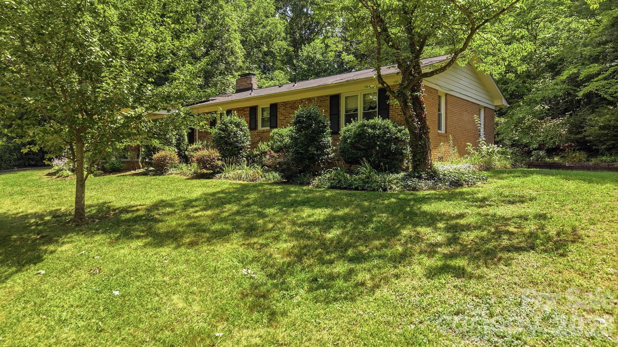 129 Old River Road Marion, NC 28752 - Photo 20 of 28