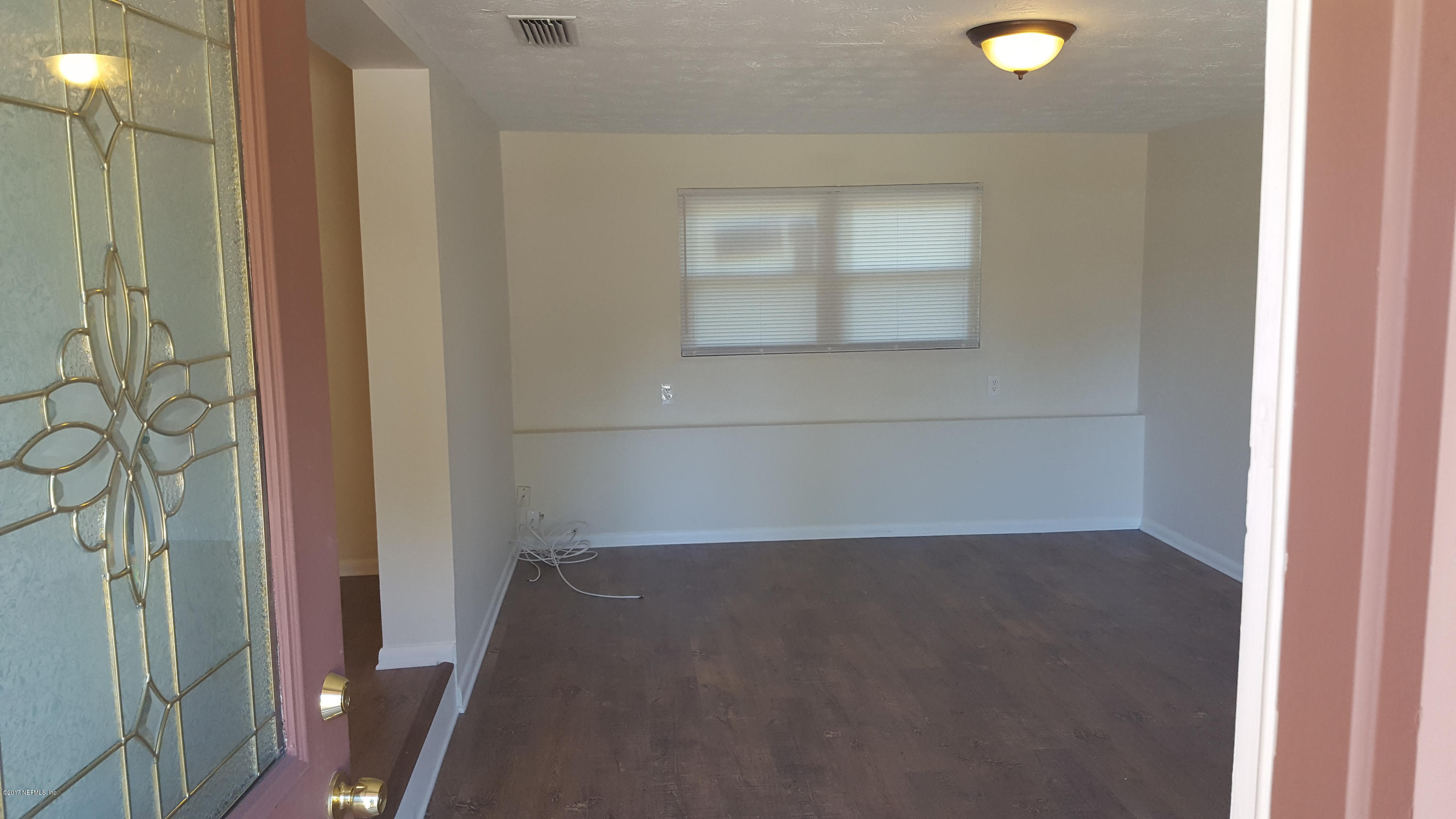 7051 Pellias Road Jacksonville, FL 32211 - Photo 4 of 19 20170526_112136