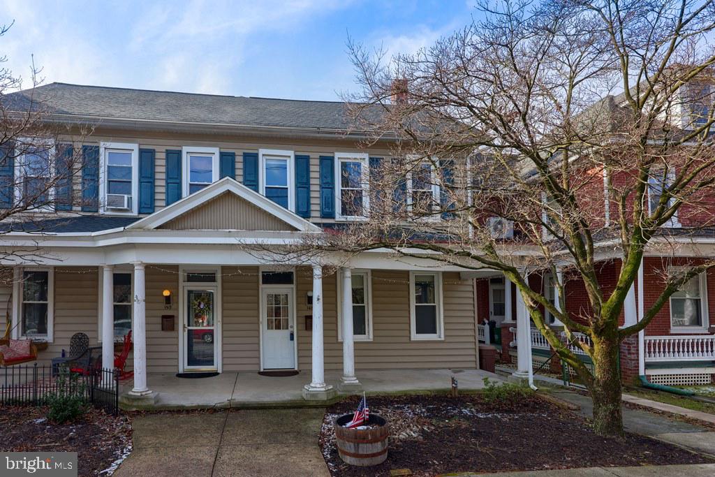 148 Front Street Lititz, PA 17543 - Photo 2 of 30