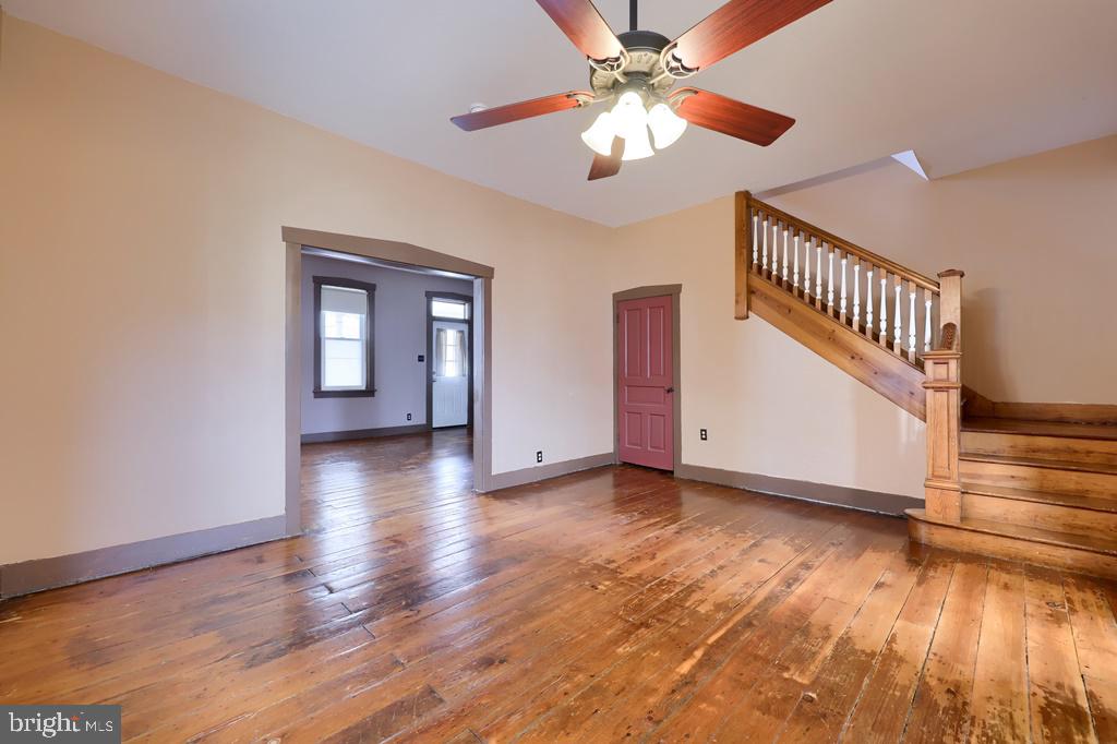 148 Front Street Lititz, PA 17543 - Photo 8 of 30