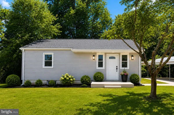$425,000 | 200 East Bowen Street, Remington, VA 22734