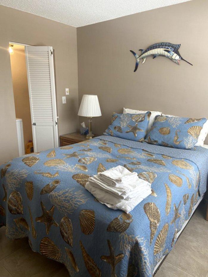 1950 Southwest Palm City Road, Unit 3209 Stuart, FL 34994 - Photo 5 of 6 11 Guest BR2