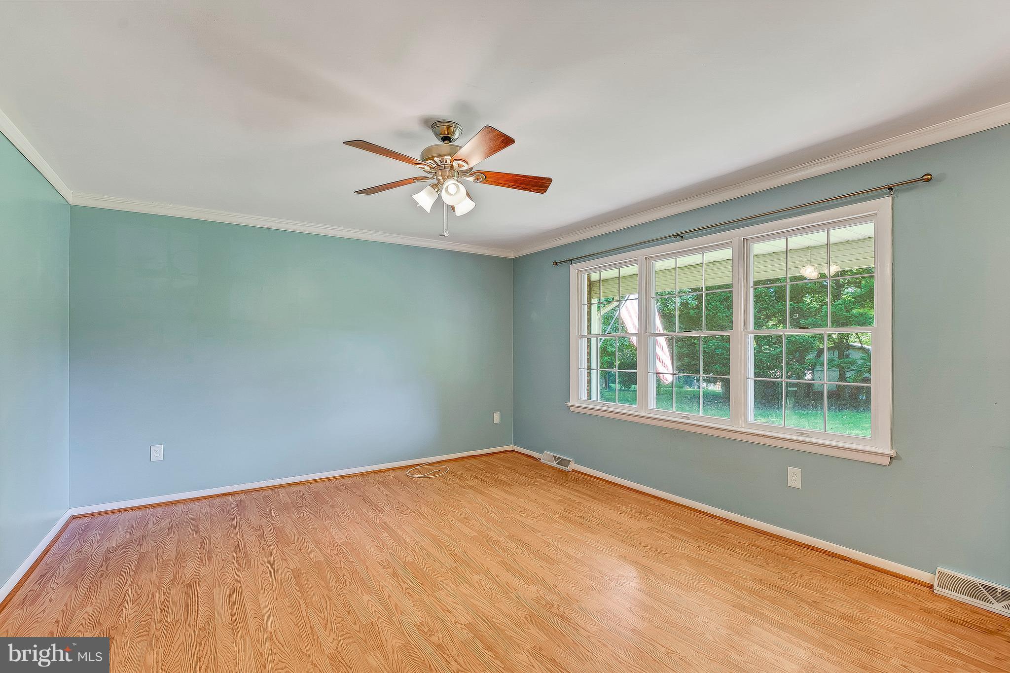 1248 Calvert Beach Road St. Leonard, MD 20685 - Photo 10 of 24 Living Room
