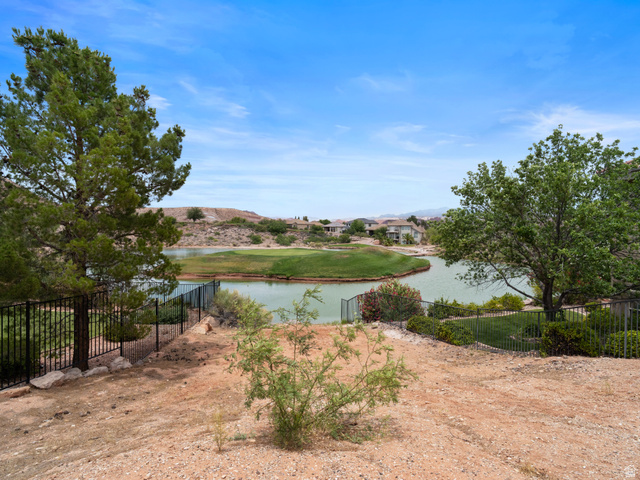 2476 Canyon Ridge Drive, Unit 29 St. George, UT 84770 - Photo 2 of 12