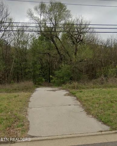 $225,000 | 411 South S Highway, Greenback, TN 37742