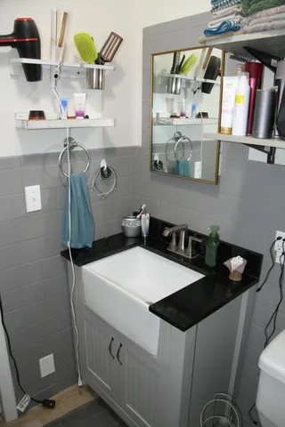 $283,500 | 1029 Azaleamum Drive, Three Rivers, MI 49093