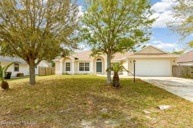 $2,100 | 163 Abello Road Southeast, Palm Bay, FL 32909