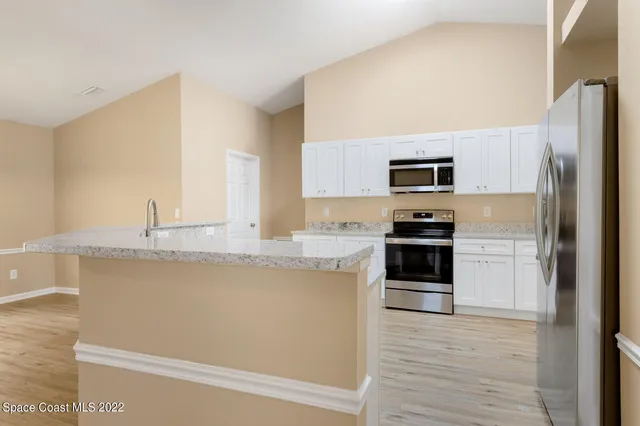 $2,100 | 163 Abello Road Southeast, Palm Bay, FL 32909