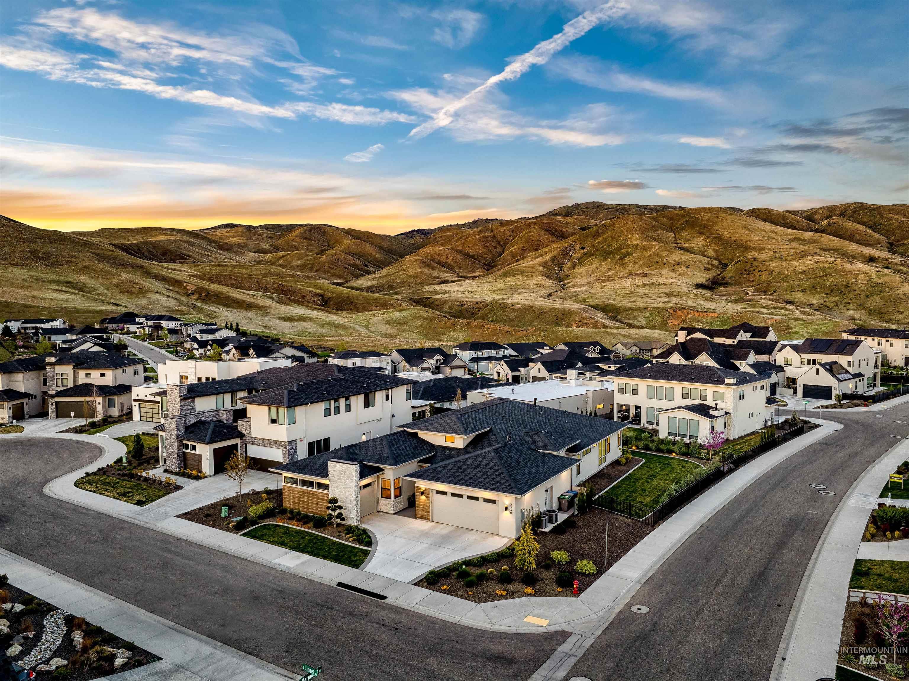 2548 South Linnet Place Boise, ID 83716 - Photo 5 of 50