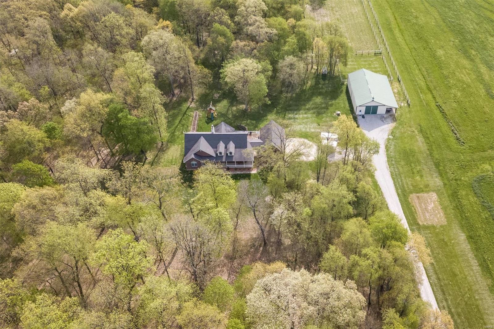 5776 Deer Hill Road Waterloo, IL 62298 - Photo 4 of 41