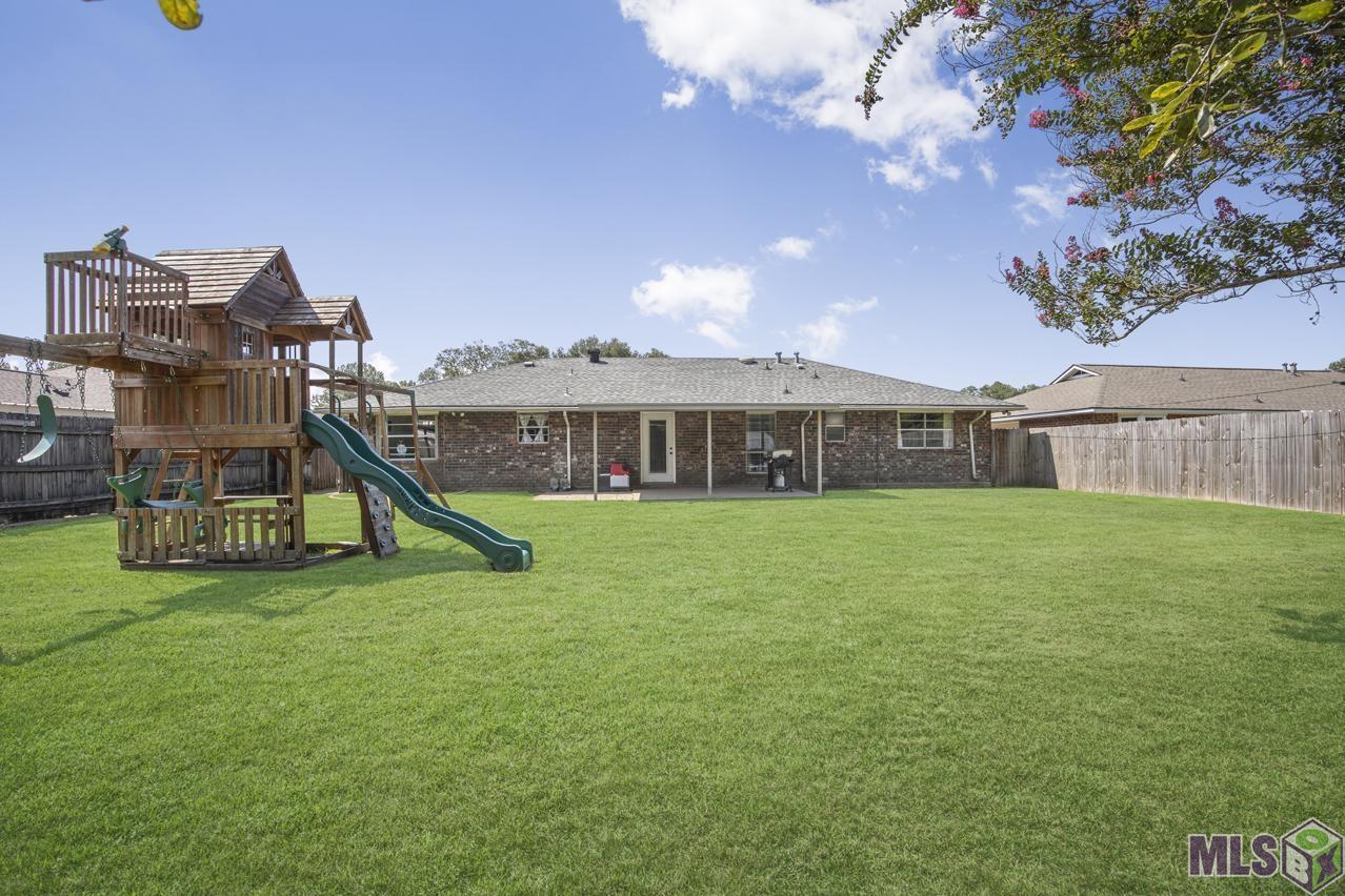 9469 Rustling Oaks Drive Baton Rouge, LA 70818 - Photo 15 of 17 Gallery Image 15