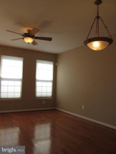 6441 McCoy Road Centreville, VA 20121 - Photo 7 of 14 Interior (General)