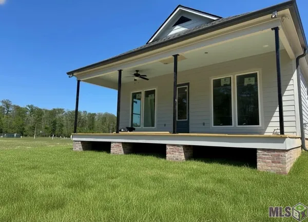 $3,000 | 12811 St Croix Court, Maurepas, LA 70449