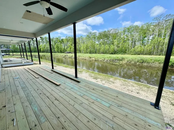 $3,000 | 12811 St Croix Court, Maurepas, LA 70449