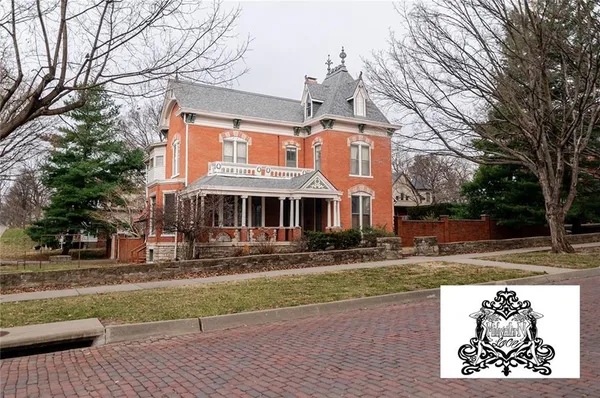 $434,500 | 805 North 4th Street, Atchison, KS 66002