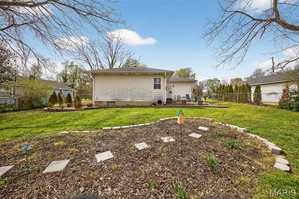 $149,900 | 592 Center Avenue, Lebanon, MO 65536