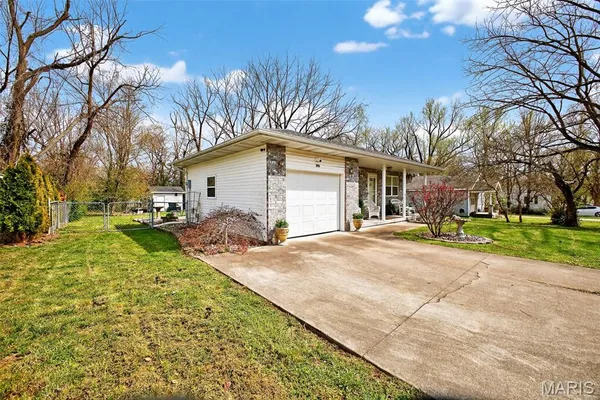 $149,900 | 592 Center Avenue, Lebanon, MO 65536