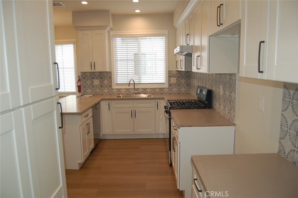 425 West Duarte Road, Unit 411A Monrovia, CA 91016 - Photo 11 of 31