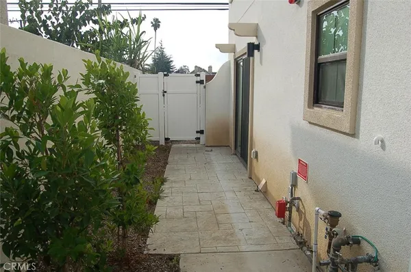 $3,900 | 425 West Duarte Road, Unit 411A, Monrovia, CA 91016