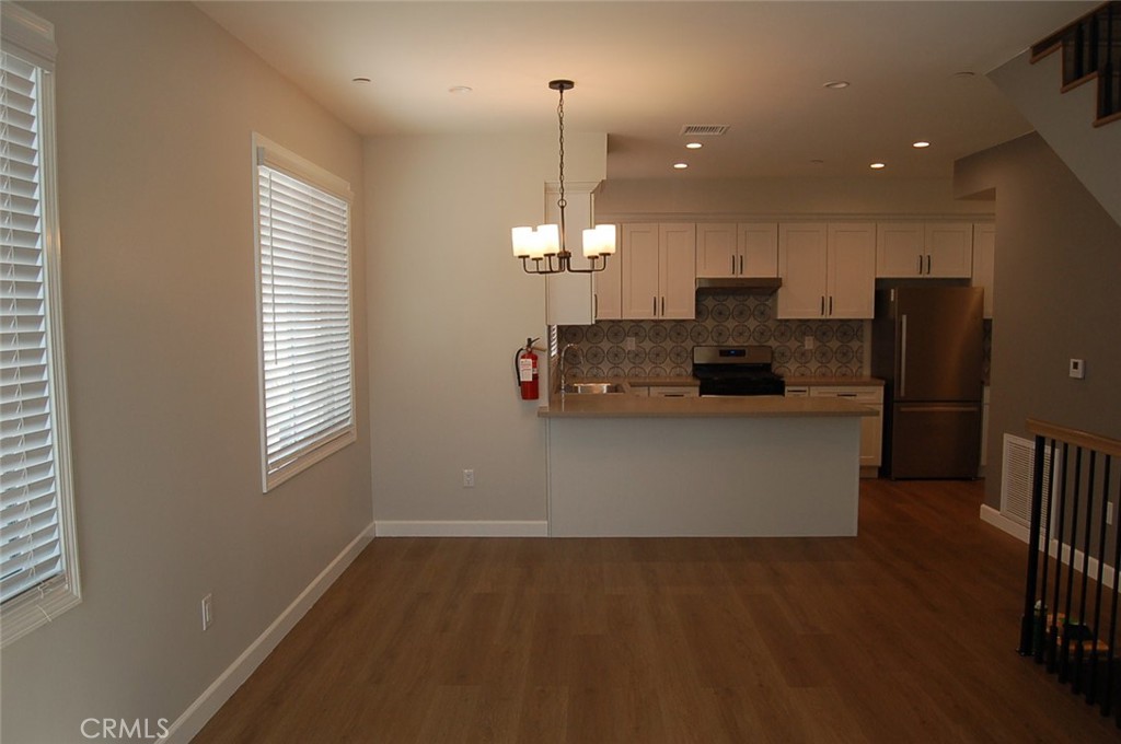 425 West Duarte Road, Unit 411A Monrovia, CA 91016 - Photo 7 of 31