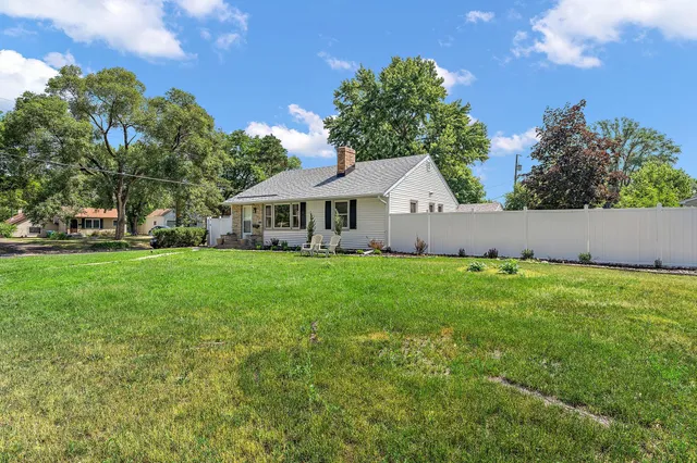 $2,795 | 1401 Nevada Avenue, St. Louis Park, MN 55426