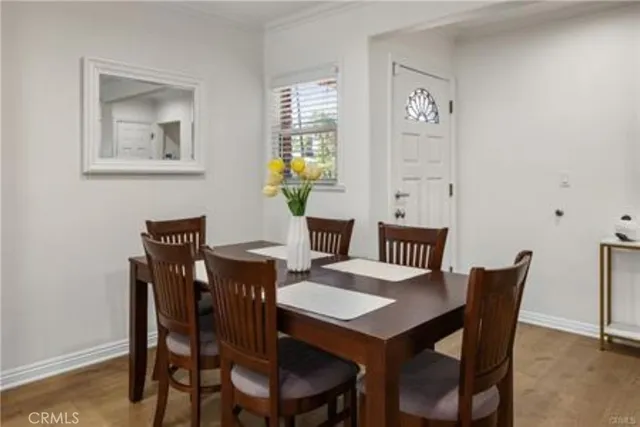 $6,900 | 22335 Kittridge Street, Woodland Hills, CA 91303