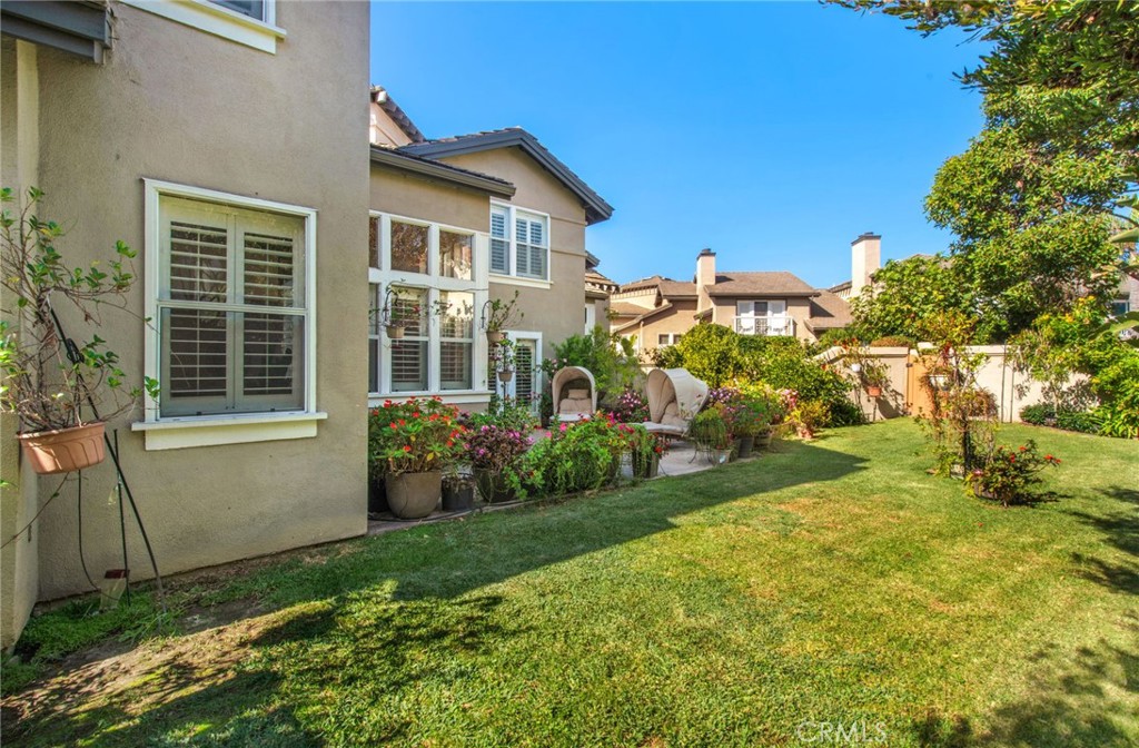 36 Cameray Heights Laguna Niguel, CA 92677 - Photo 25 of 27 a view of a yard in front of house