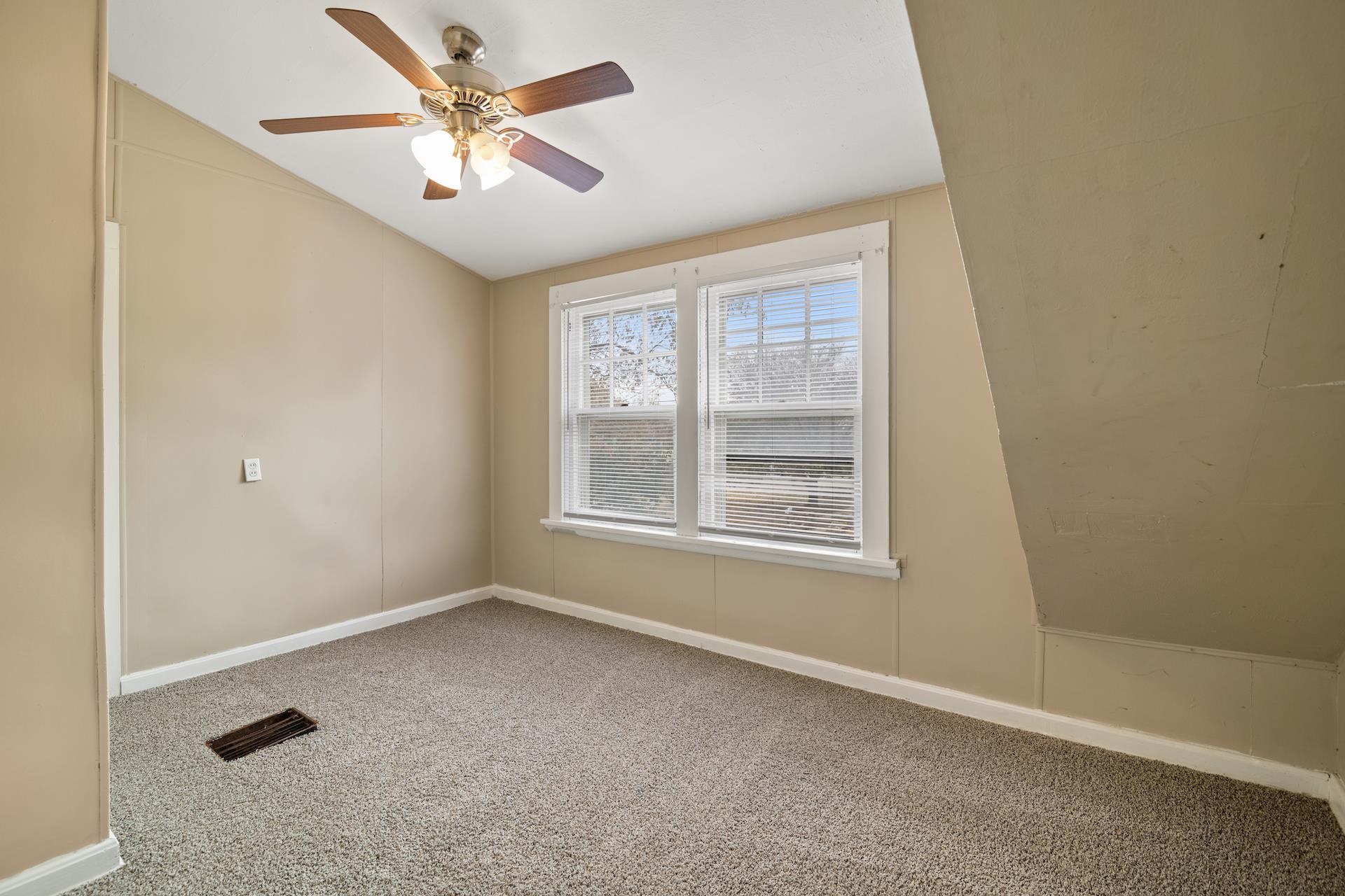 3402 East Orchard Avenue Wichita, KS 67208 - Photo 11 of 15