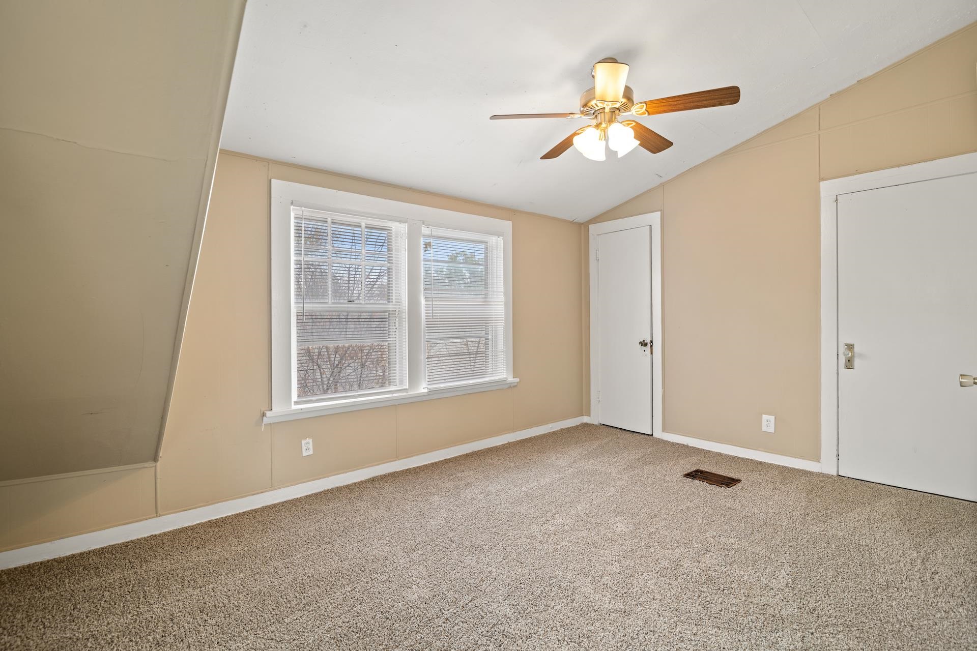 3402 East Orchard Avenue Wichita, KS 67208 - Photo 12 of 15