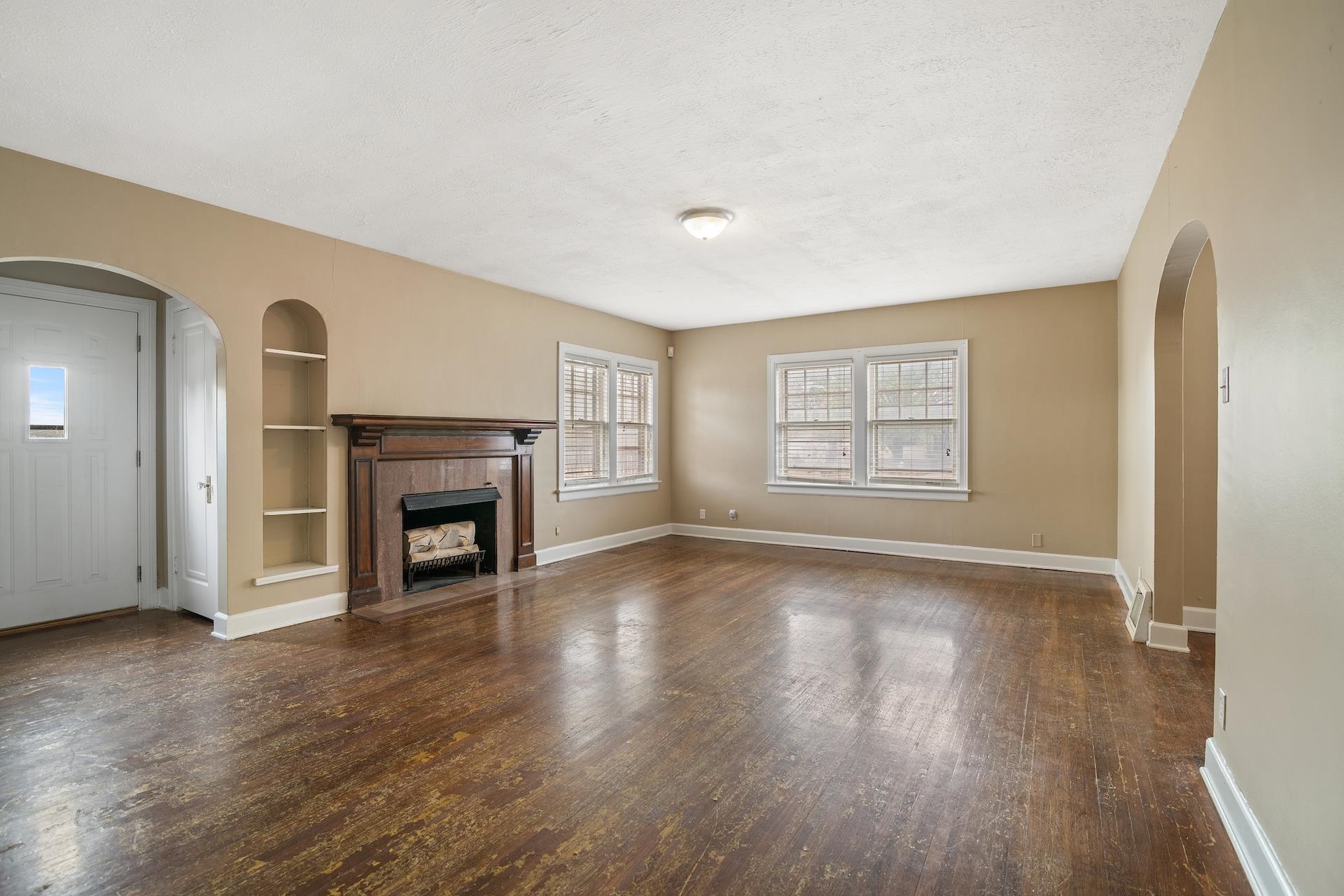 3402 East Orchard Avenue Wichita, KS 67208 - Photo 3 of 15