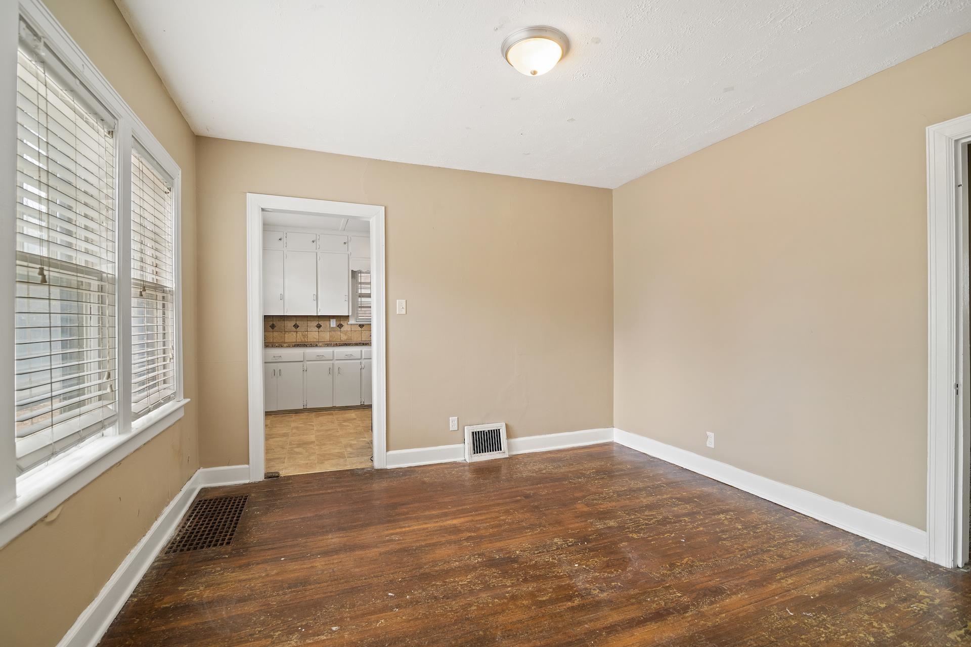 3402 East Orchard Avenue Wichita, KS 67208 - Photo 4 of 15