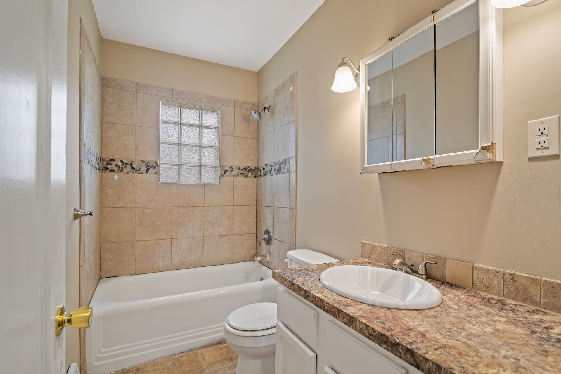 3402 East Orchard Avenue Wichita, KS 67208 - Photo 9 of 15