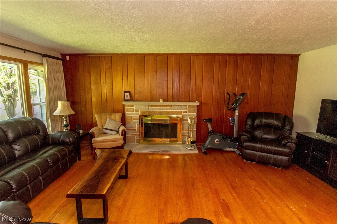 17837 Hicks Road Walton Hills, OH 44146 - Photo 11 of 29