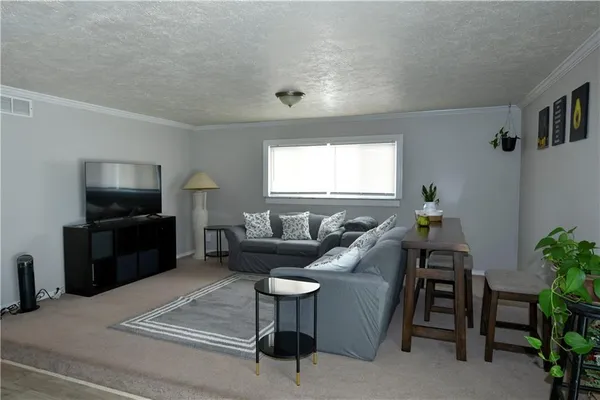 $2,500 | 55 Dover Drive, Cranberry Township, PA 16066